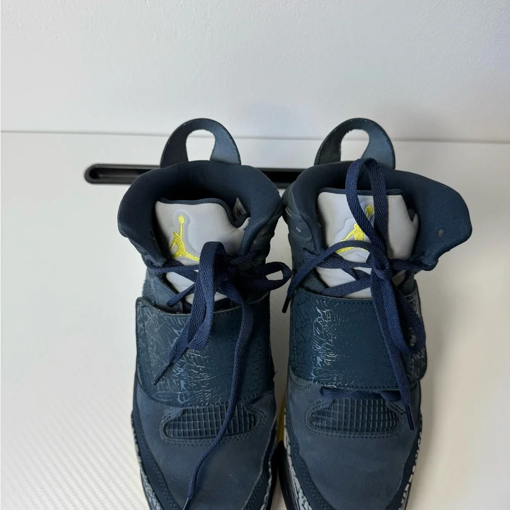 Nike Air Jordan Son of Mars Armory Navy Kids Navy Blue Sneakers‎ 7.5 y